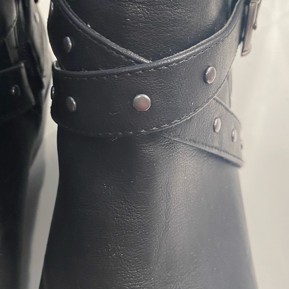 Style & Co. Boots - Picture 4 of 6